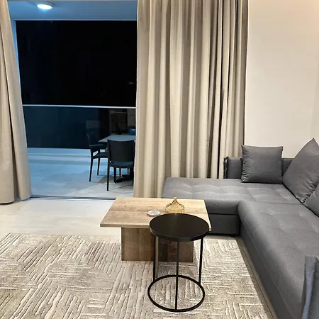 Joanna & Arya Engomi Apts Appartement