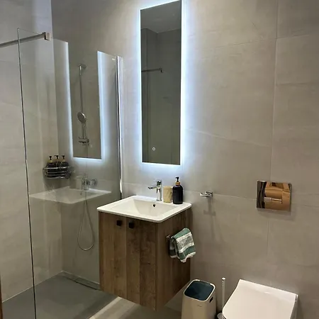 شقة Joanna & Arya Engomi Apts