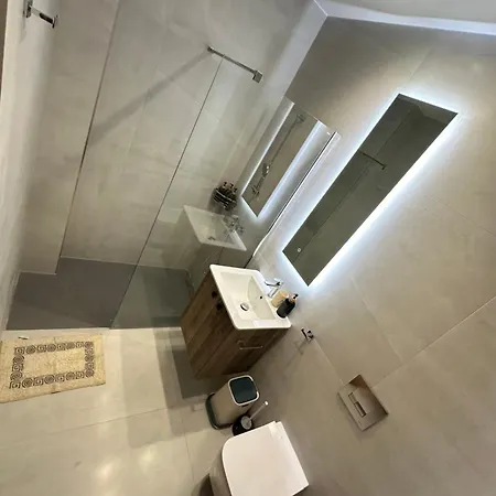 شقة Joanna & Arya Engomi Apts