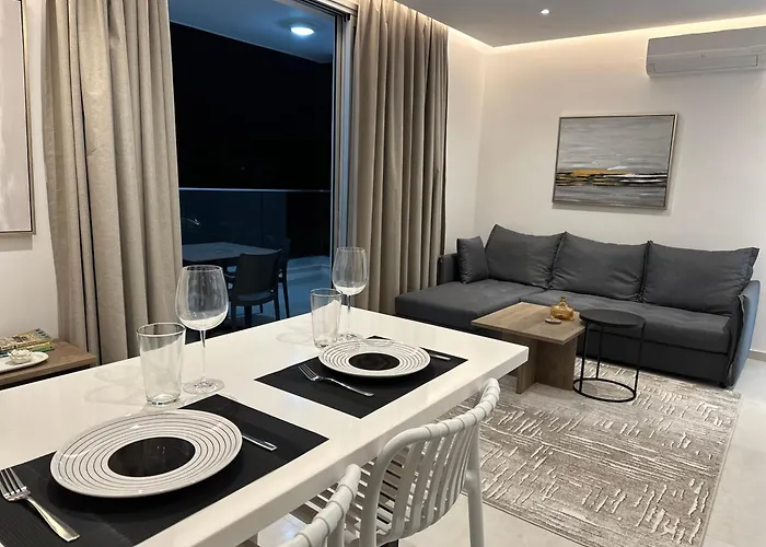 公寓 Joanna & Arya Engomi Apts *