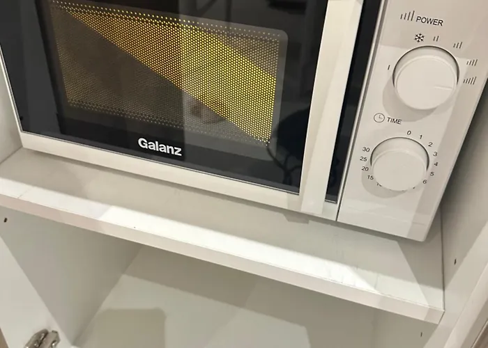 Joanna & Arya Engomi Apts