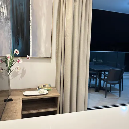 公寓 Joanna & Arya Engomi Apts *