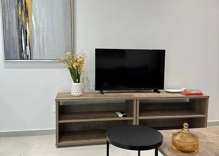 Joanna & Arya Engomi Apts