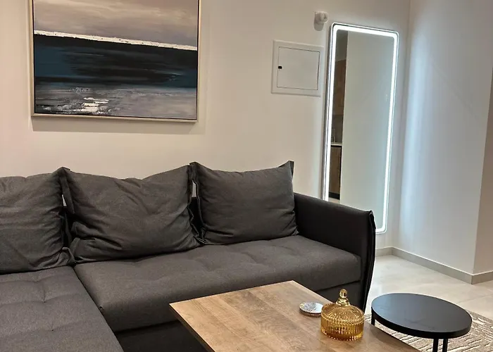 Joanna & Arya Engomi Apts